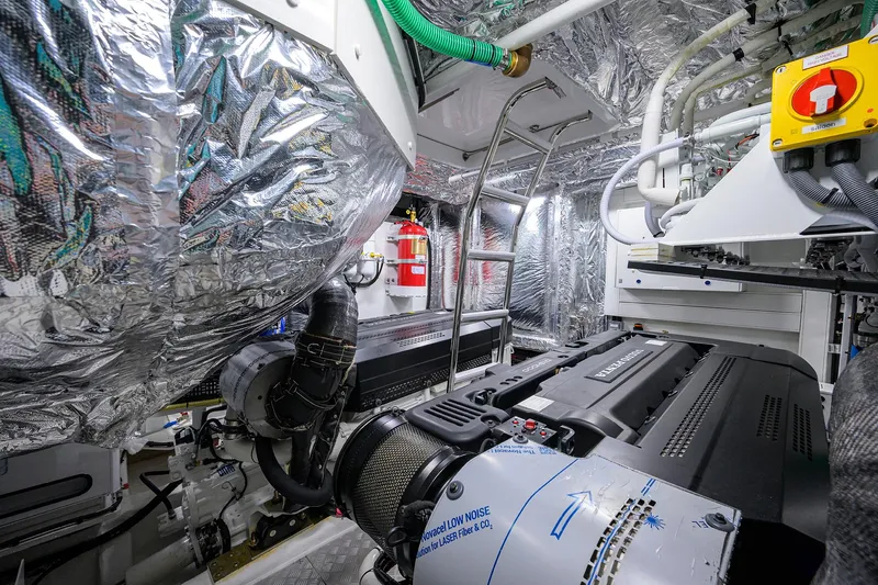 Ladybird Yacht Photos Pics 