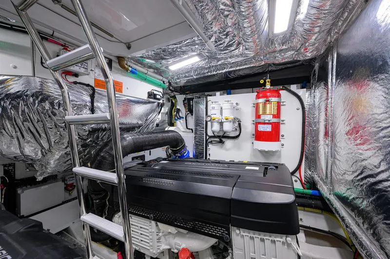 Ladybird Yacht Photos Pics Princess V55 Ladybird -  Engine Room