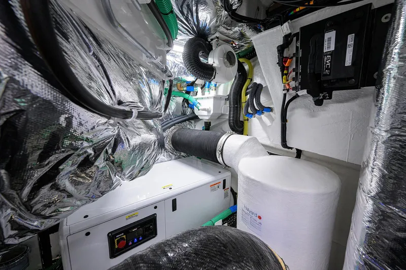 Ladybird Yacht Photos Pics Princess V55 Ladybird -  Engine Room