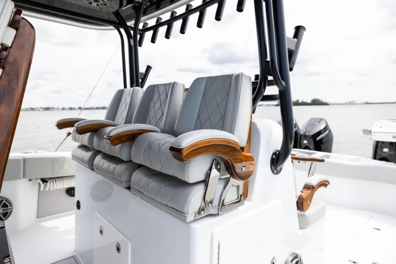  Yacht Photos Pics Luxury seating on 2025 Freeman 42 LR boat, featuring elegant design and craftsmanship.