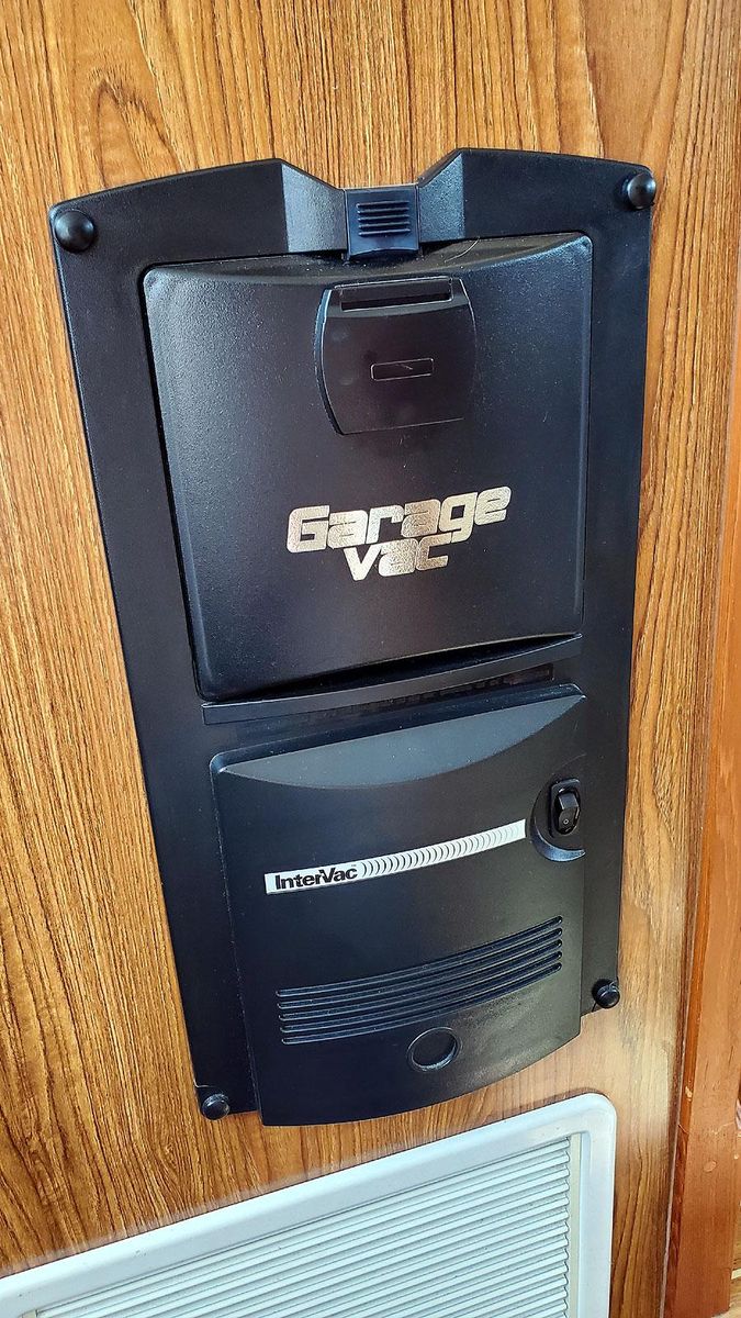 2012 Endeavour 44 
