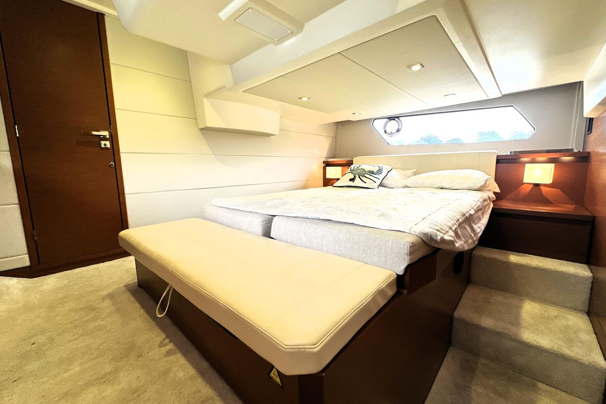 2014 Prestige 45 