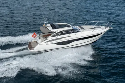 2020 Princess V40