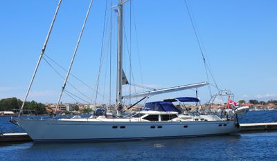 1995 Oyster 61