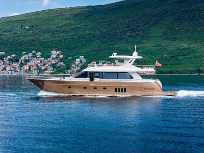 Yacht