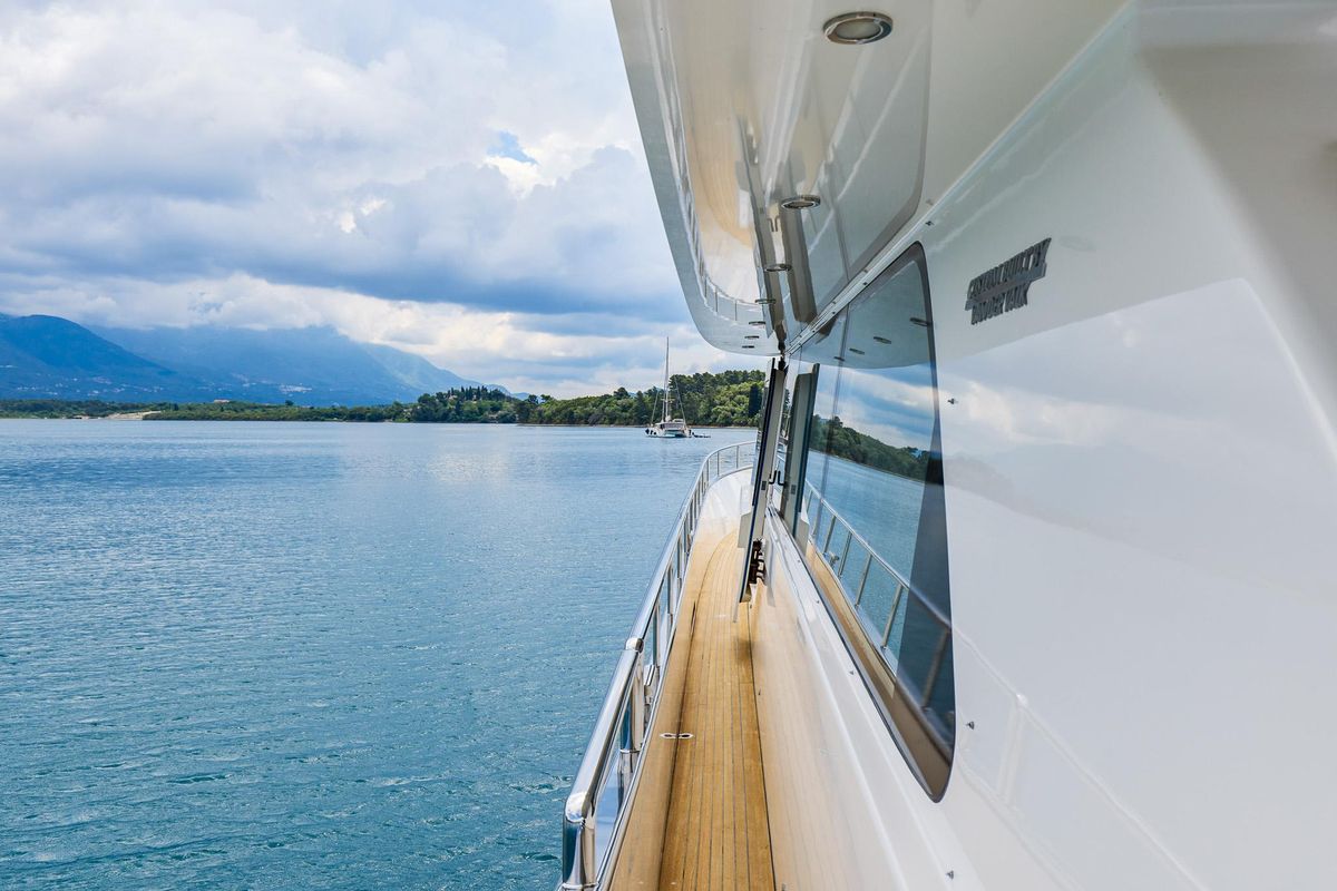 2014 Van der Valk 80 
