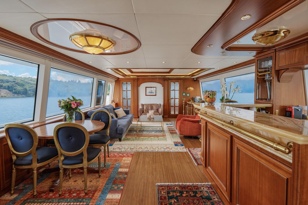 2014 Van der Valk 80 