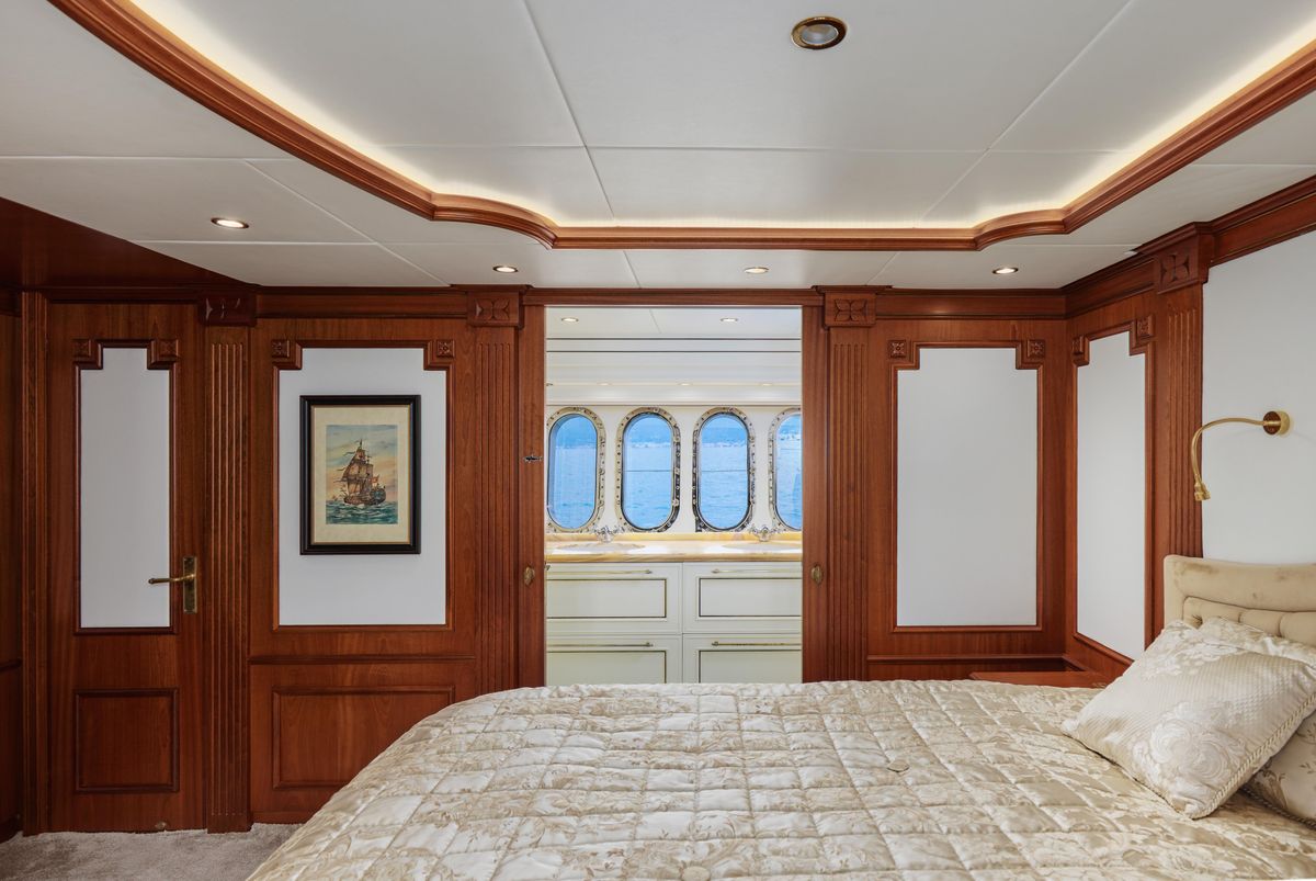 2014 Van der Valk 80 