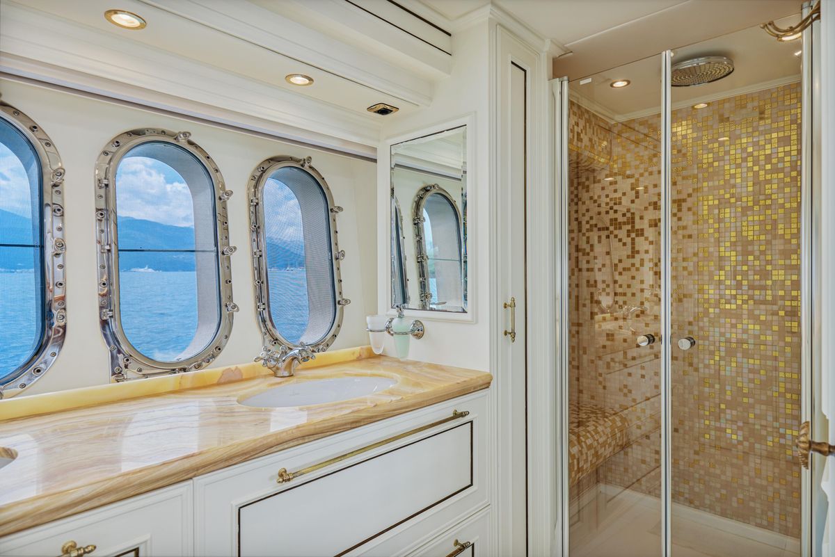 2014 Van der Valk 80 