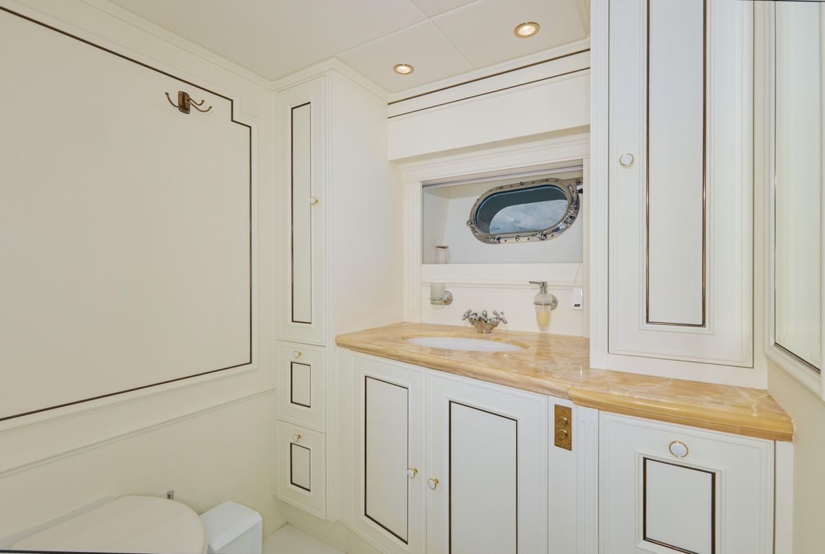 2014 Van der Valk 80 