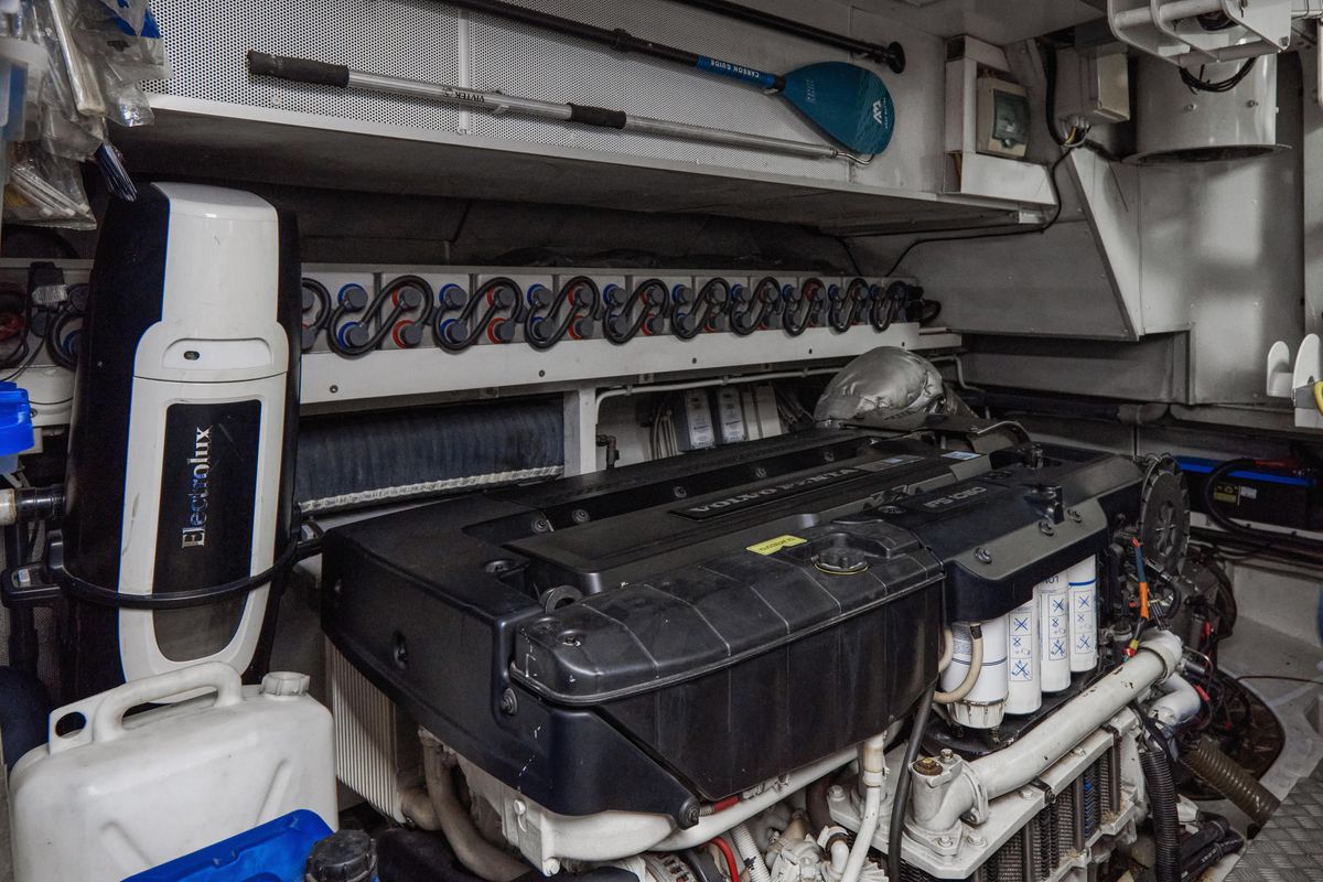 2014 Van der Valk 80 