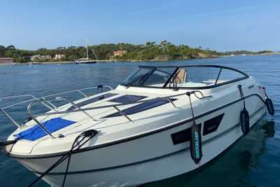 2025 Quicksilver Activ 805 Cruiser