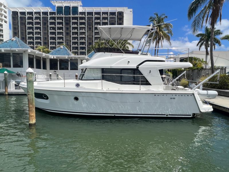 2019 Beneteau Swift Trawler 35