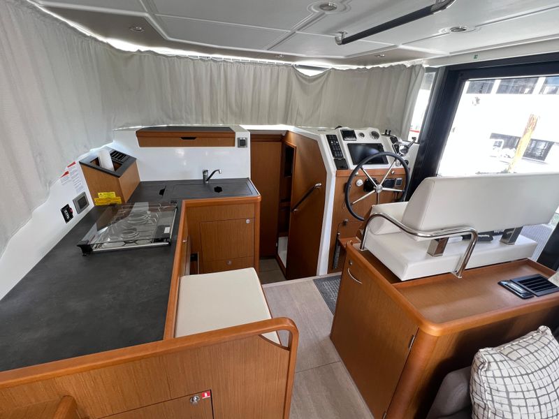 2019 Beneteau Swift Trawler 35