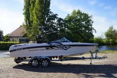 2009 Correct Craft superairnautique 230