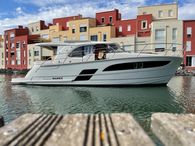 2023 Marex 330