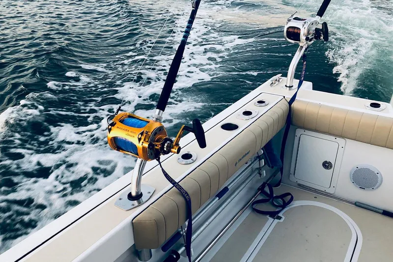  Yacht Photos Pics Manufacturer Provided Image