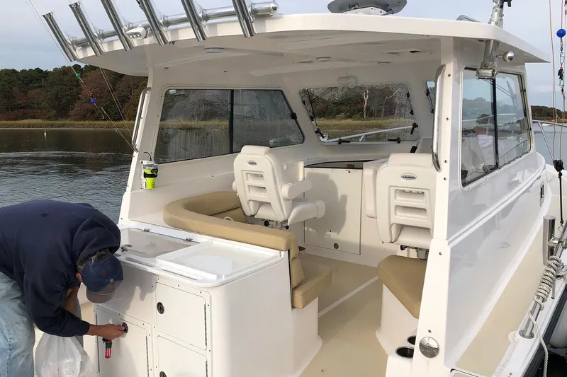  Yacht Photos Pics Manufacturer Provided Image