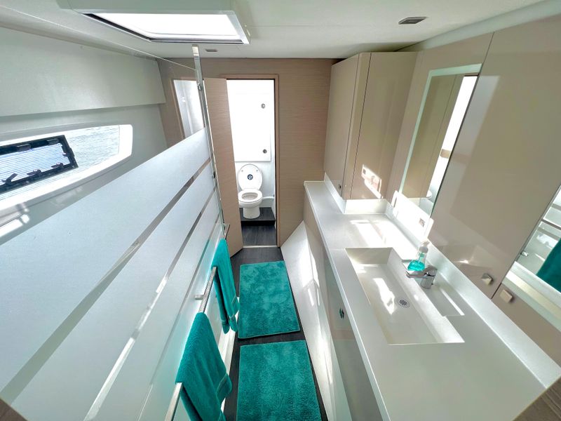 2020 Fountaine Pajot Saona 47