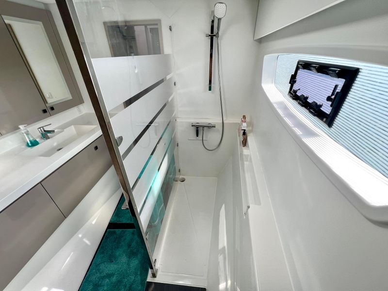 2020 Fountaine Pajot Saona 47