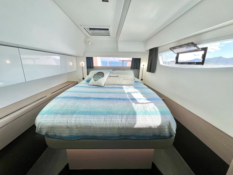 2020 Fountaine Pajot Saona 47