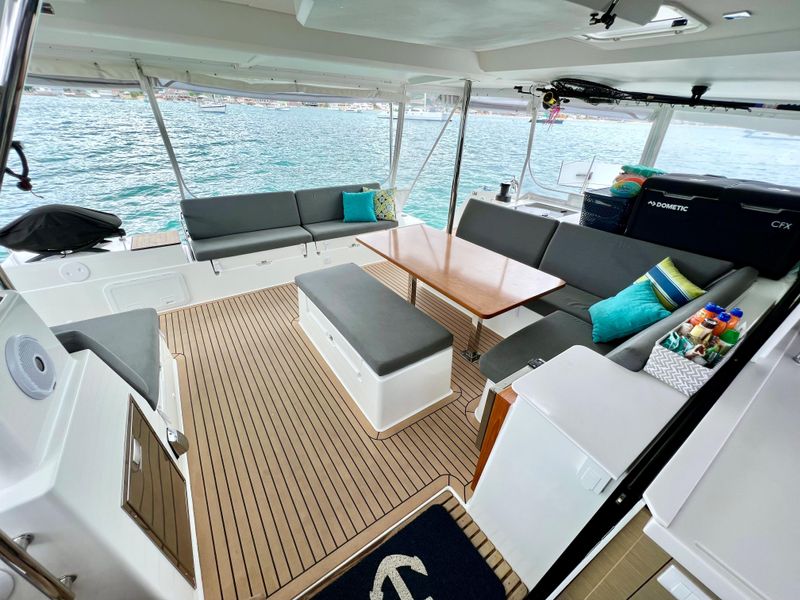 2020 Fountaine Pajot Saona 47