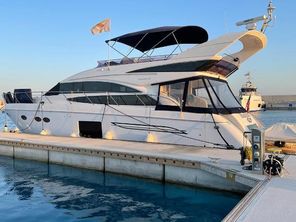2013 Princess 64