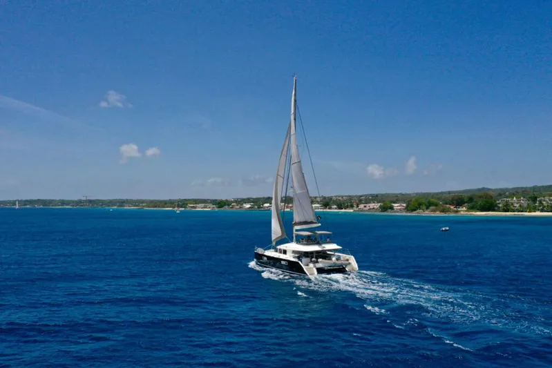 Cool Runnings IV Yacht Photos Pics 