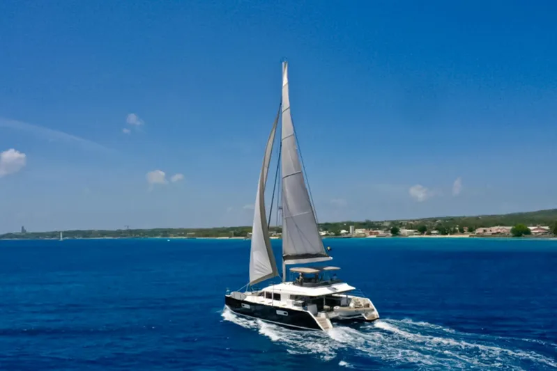 Cool Runnings IV Yacht Photos Pics 