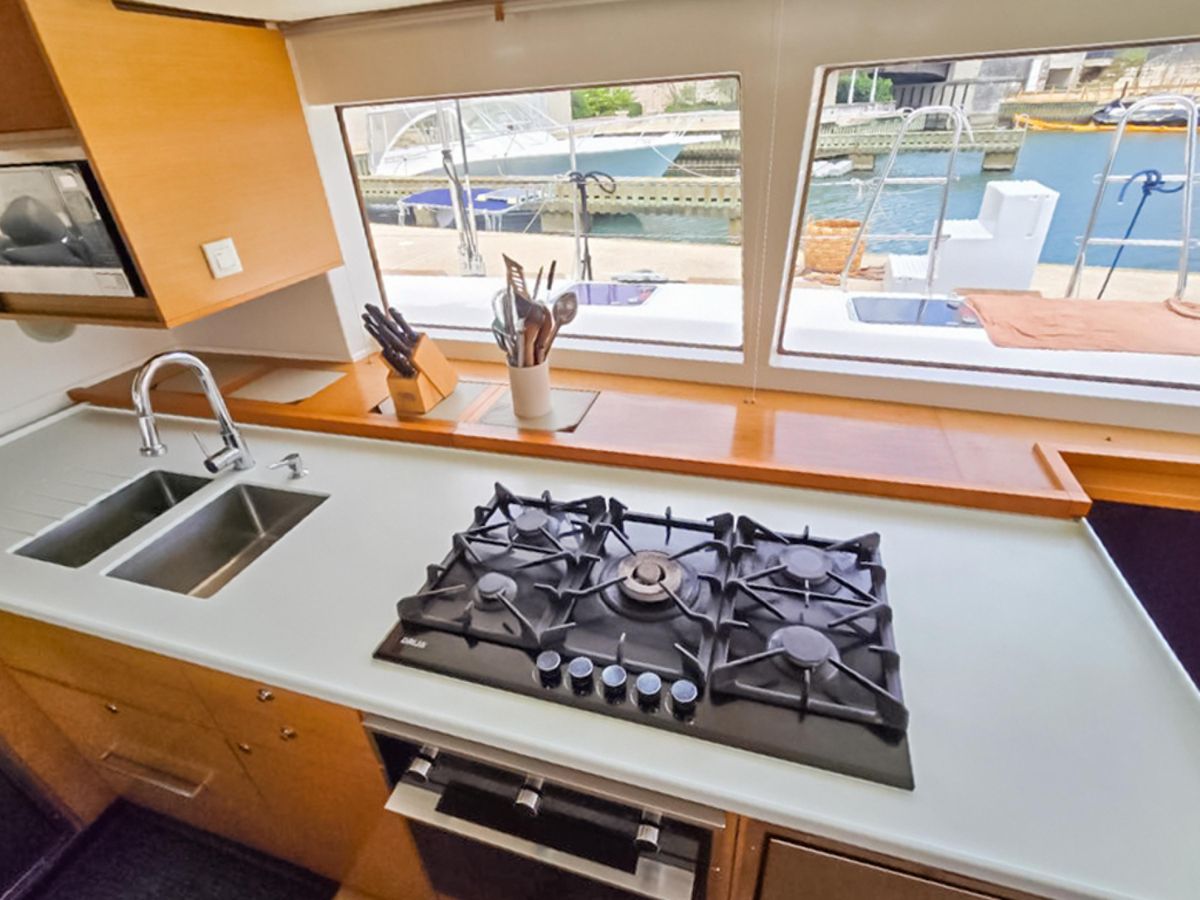 2015 Lagoon 56 