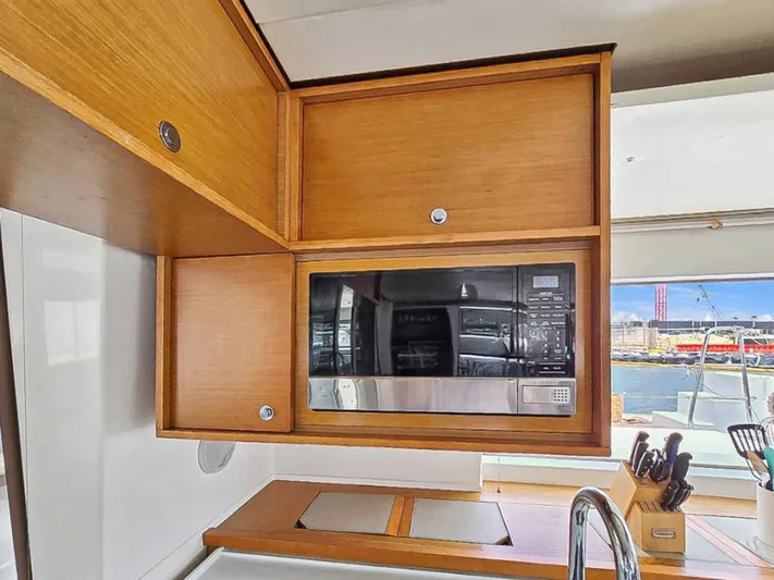 Cool Runnings IV Yacht Photos Pics 