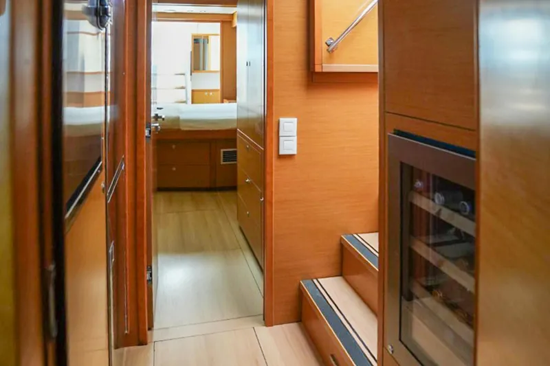 Cool Runnings IV Yacht Photos Pics 