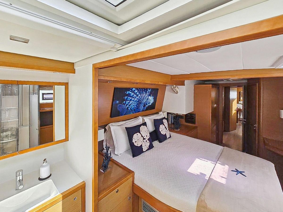 2015 Lagoon 56 