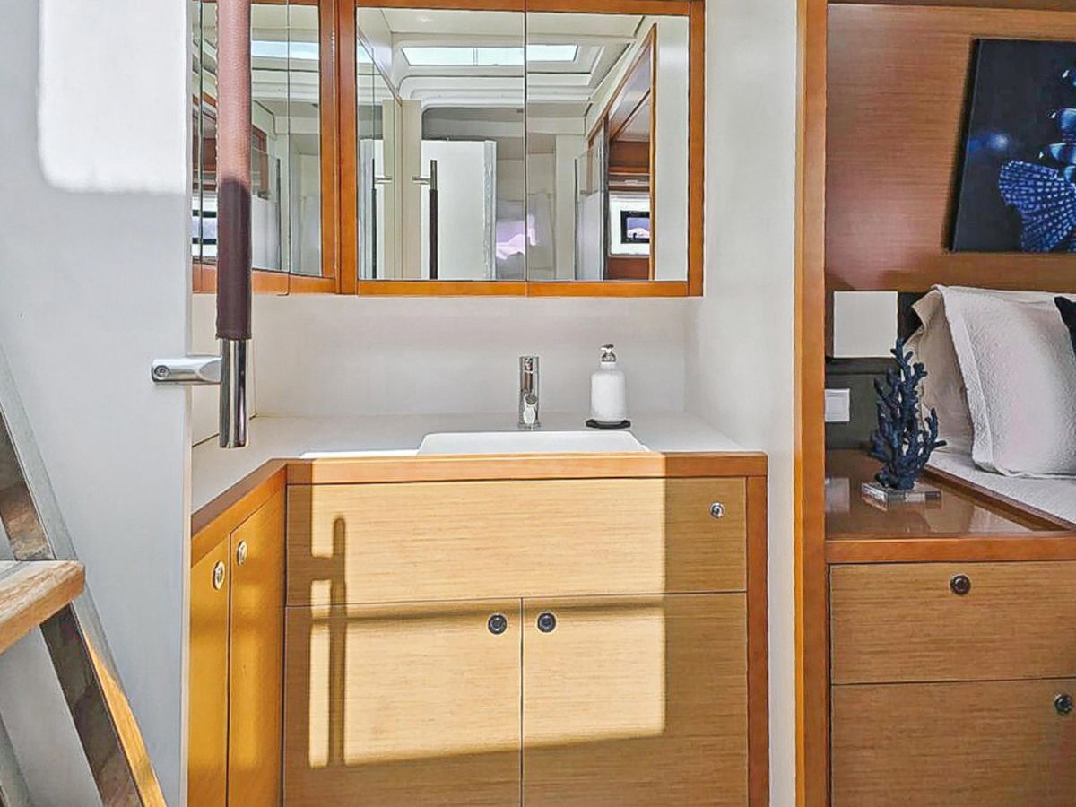 2015 Lagoon 56 