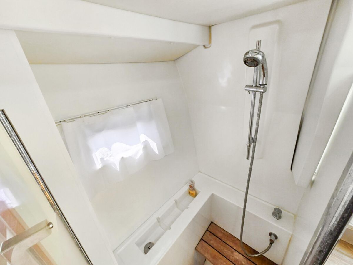 2015 Lagoon 56 