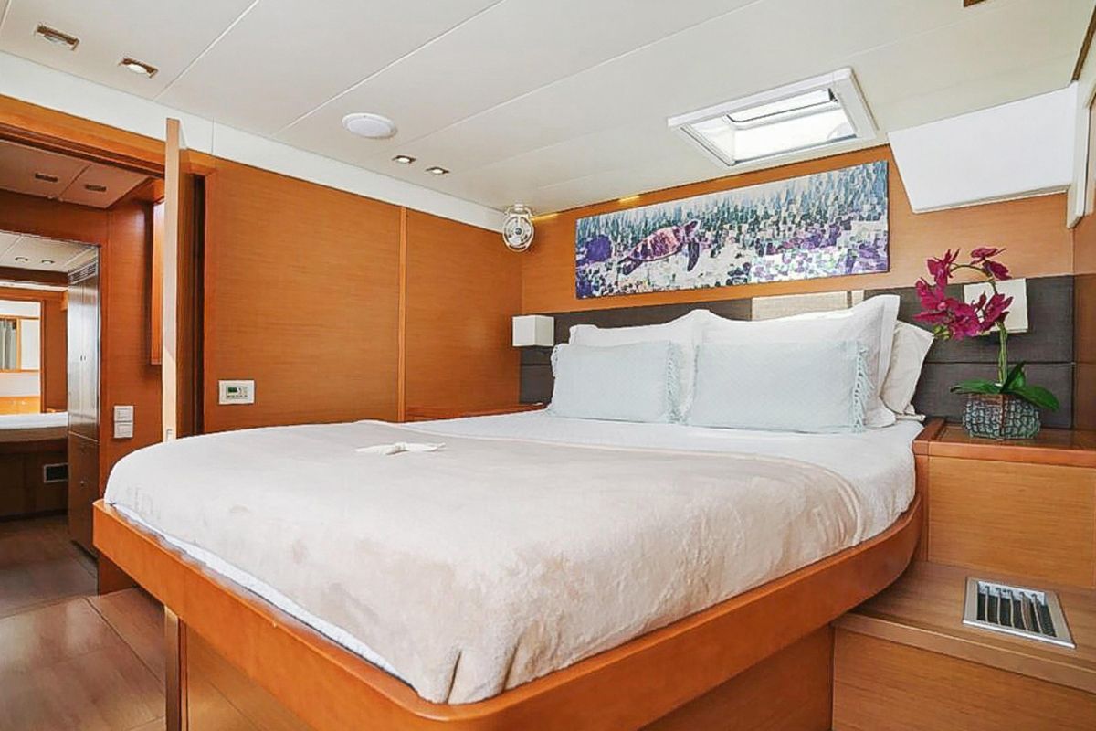 2015 Lagoon 56 