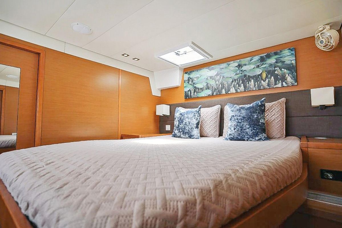 2015 Lagoon 56 