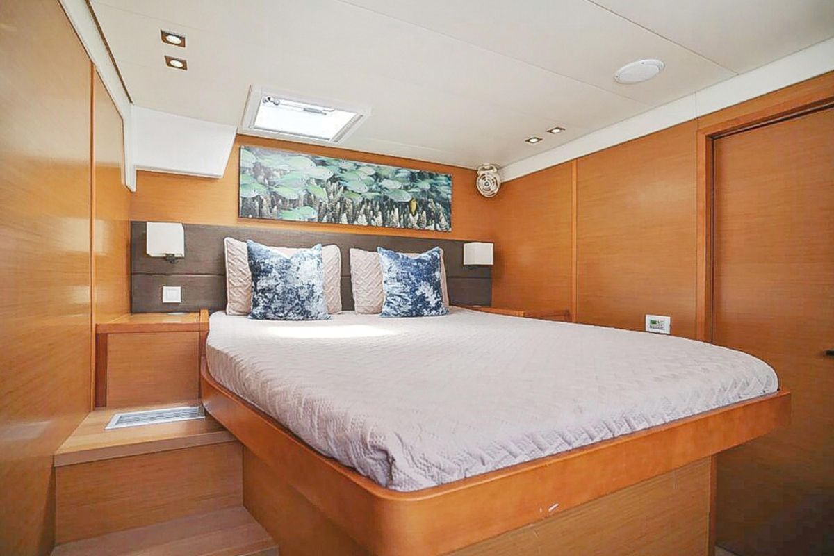 2015 Lagoon 56 