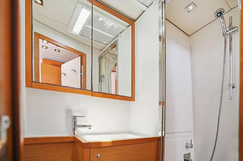 Cool Runnings IV Yacht Photos Pics 