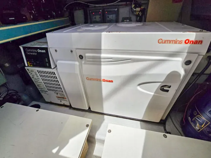 Cool Runnings IV Yacht Photos Pics 