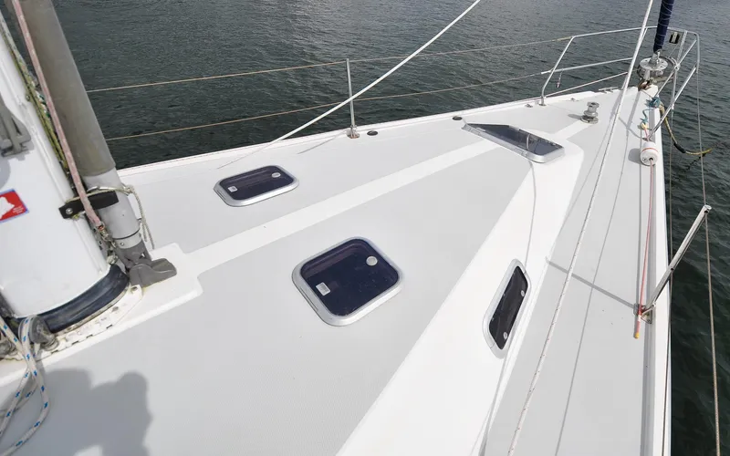 Kanga Yacht Photos Pics Catalin 42 MKI - Kanga - Coach Roof