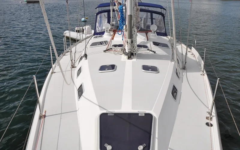 Kanga Yacht Photos Pics Catalin 42 MKI - Kanga - Deck