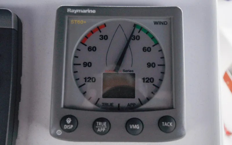 Kanga Yacht Photos Pics Catalin 42 MKI - Kanga - Cockpit - Helm Station - Wind Display