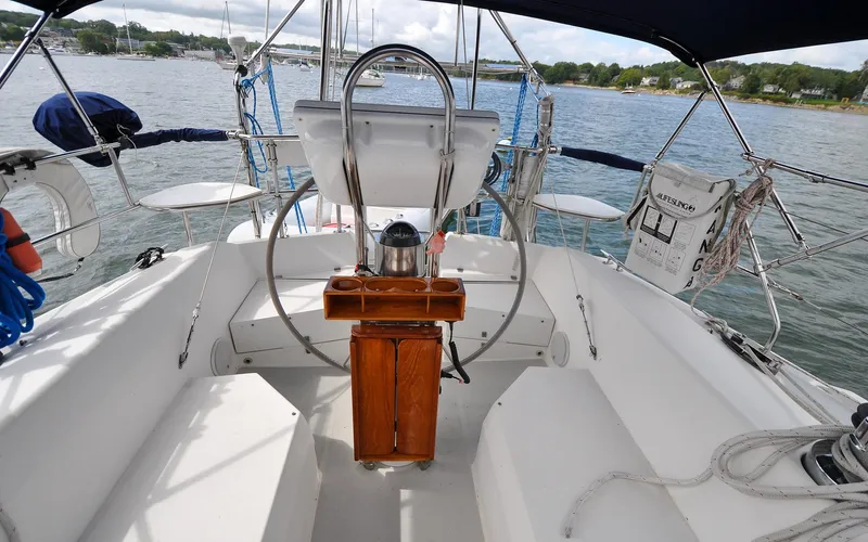 Kanga Yacht Photos Pics Catalin 42 MKI - Kanga - Cockpit