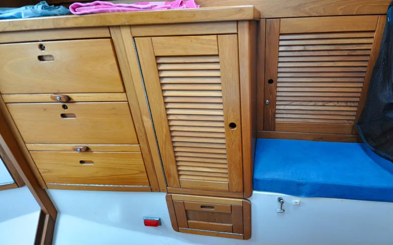 Kanga Yacht Photos Pics Catalin 42 MKI - Kanga - Forward Cabin - Storage Locker