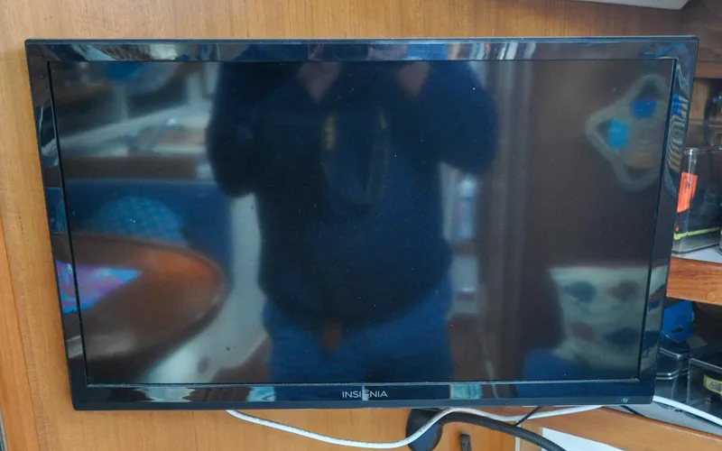 Kanga Yacht Photos Pics Catalin 42 MKI - Kanga - Salon - Flat Screen TV