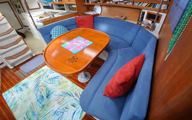 Kanga Yacht Photos Pics Catalin 42 MKI - Kanga - Salon