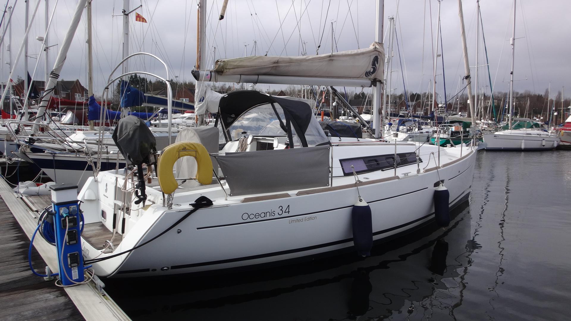 2013 Beneteau Oceanis 34 Cruiser for sale - YachtWorld