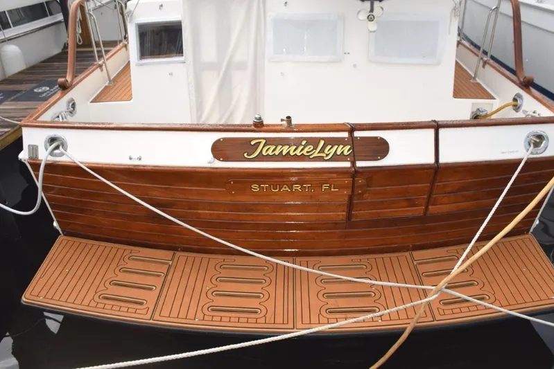 Jamie Lyn Yacht Photos Pics 1997 Grand Banks Classic boat named "JamieLyn" docked in Stuart, FL.