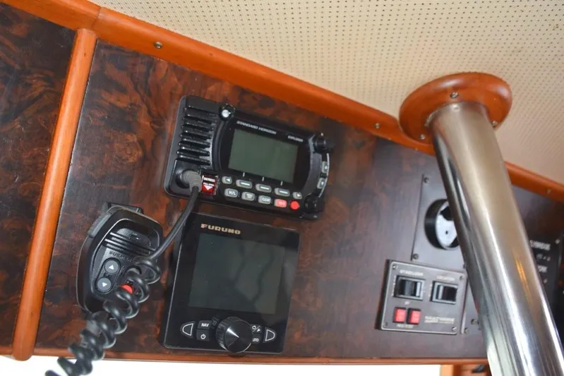 Jamie Lyn Yacht Photos Pics 1997 Grand Banks Classic yacht dashboard with radio and navigation equipment.
